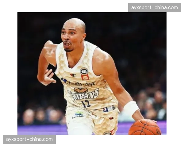 浙江队外援约克因孩子出生离队，安德鲁斯接替